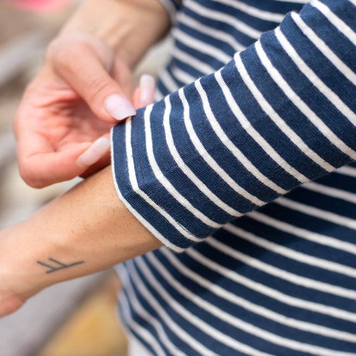 The Women's Striped Hemp Tee in 55% Hemp / 45% Organic Cotton 210GSM, Navy White Reverse Stripe