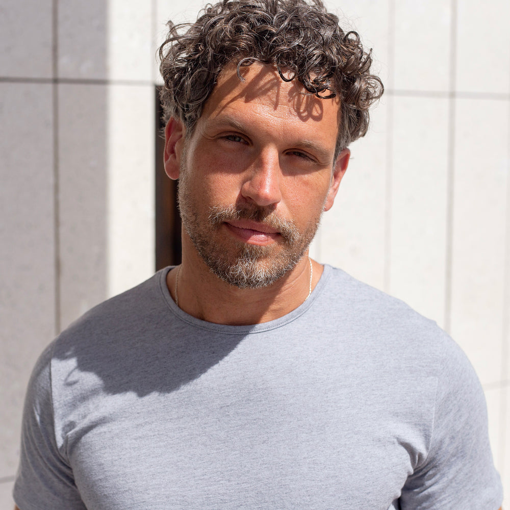 The Men's Cotton / Cashmere Short Crew Tee in 85% Cotton / 15% Cashmere 160GSM, Blue Marl